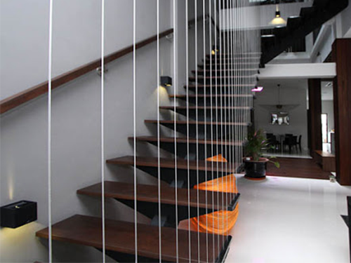 Invisible Grill Nets for Staircases